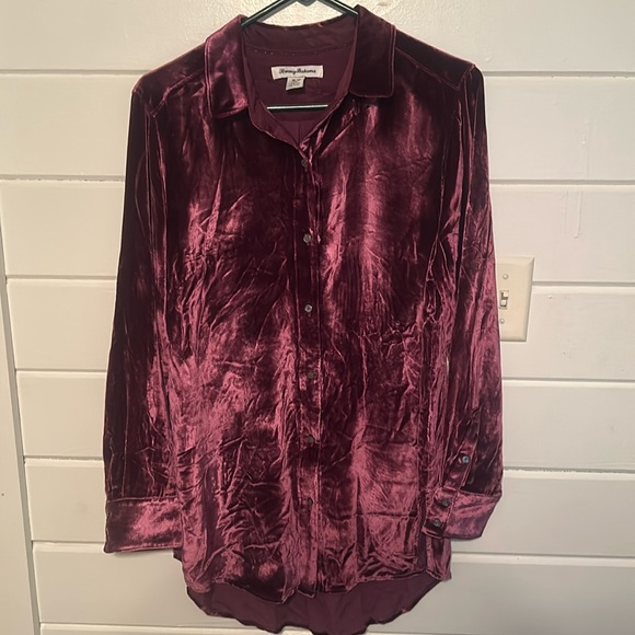 Tommy Bahama Tops - Tommy Bahama pink velvet silk-blend Button Up shirt. Medium